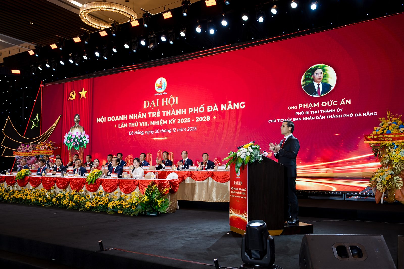 ĐẠI HỘI HỘI DOANH NHÂN TRẺ THÀNH PHỐ ĐÀ NẴNG LẦN THỨ VIII