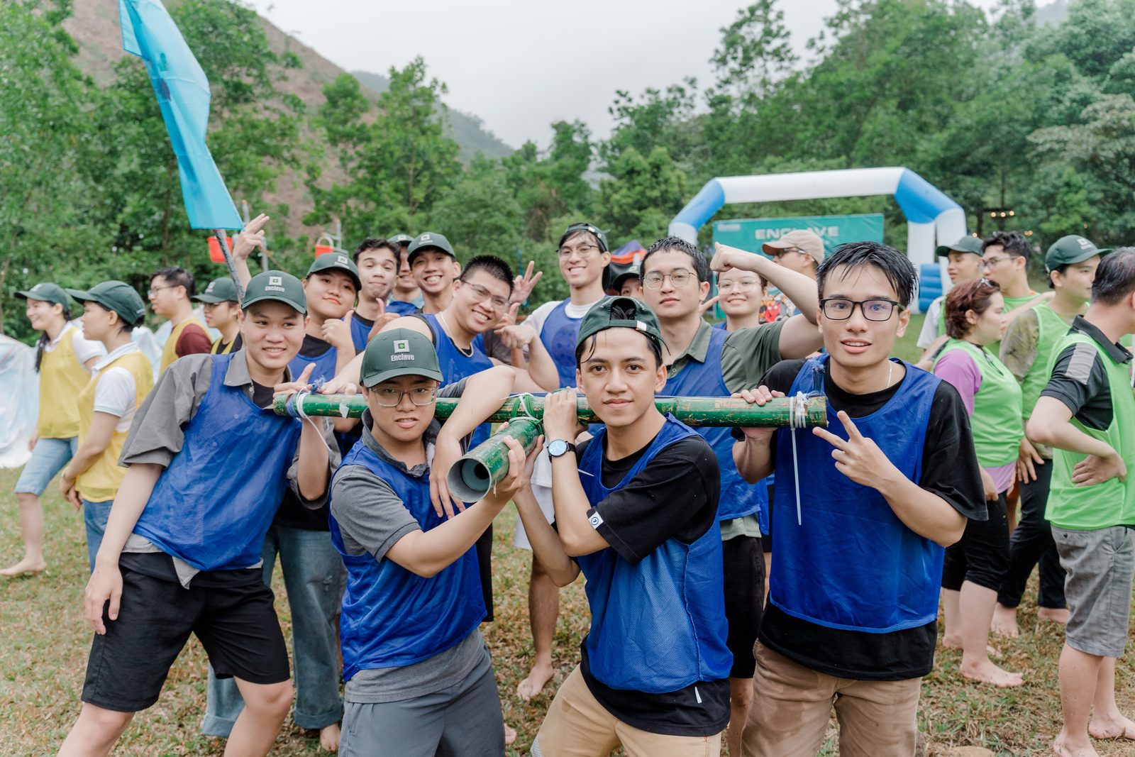 AMAZING RACE — ENCLAVE 2023