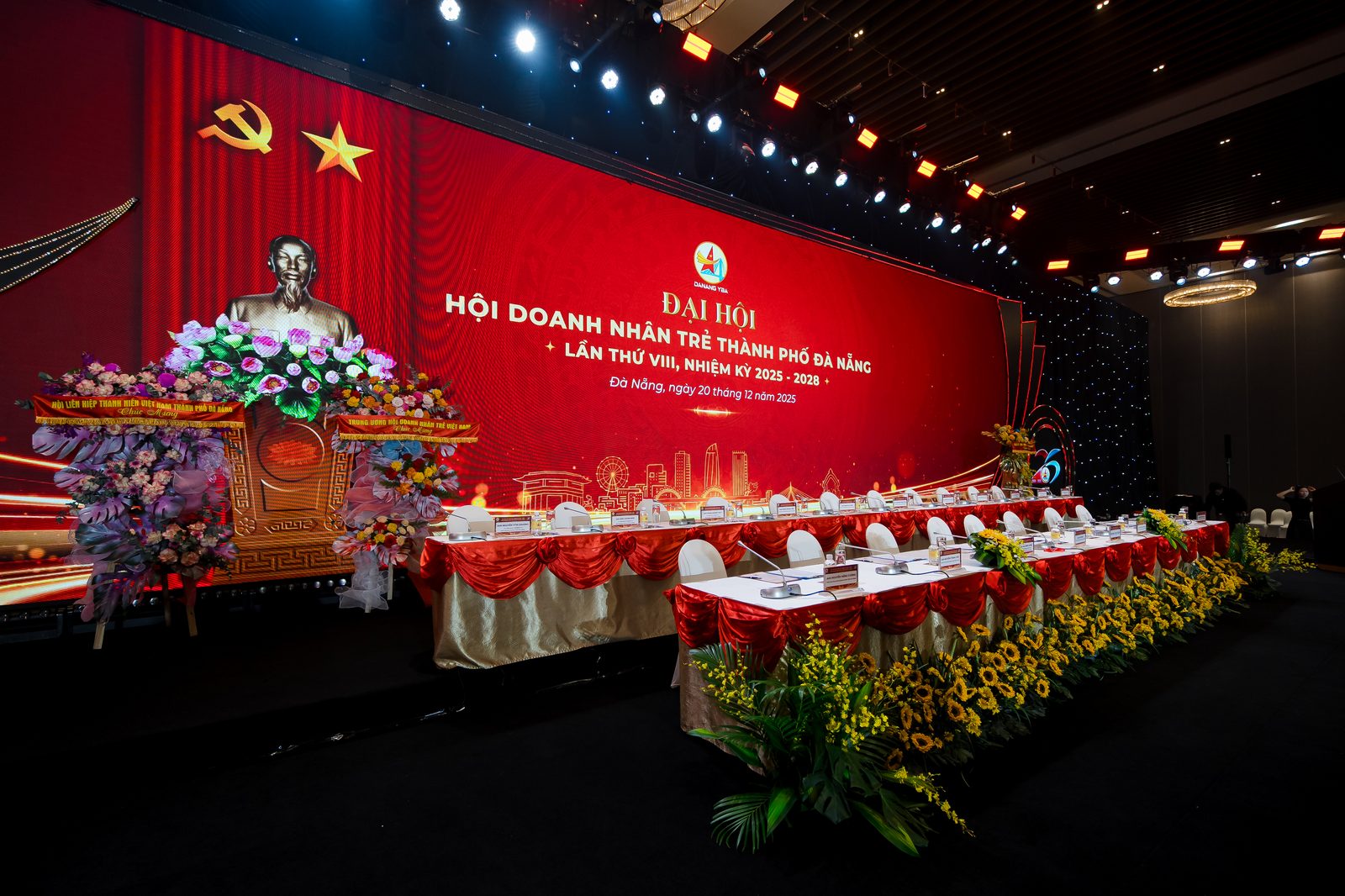 ĐẠI HỘI HỘI DOANH NHÂN TRẺ THÀNH PHỐ ĐÀ NẴNG LẦN THỨ VIII